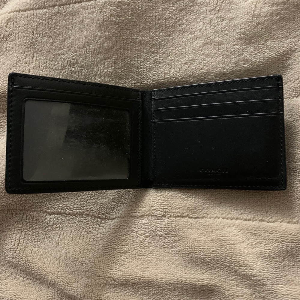 Coach men’s wallet black - used